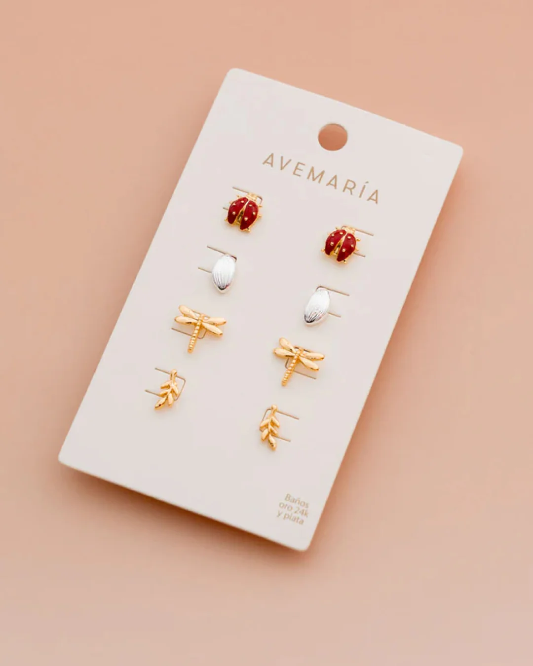 Accesorios dorados para mujer